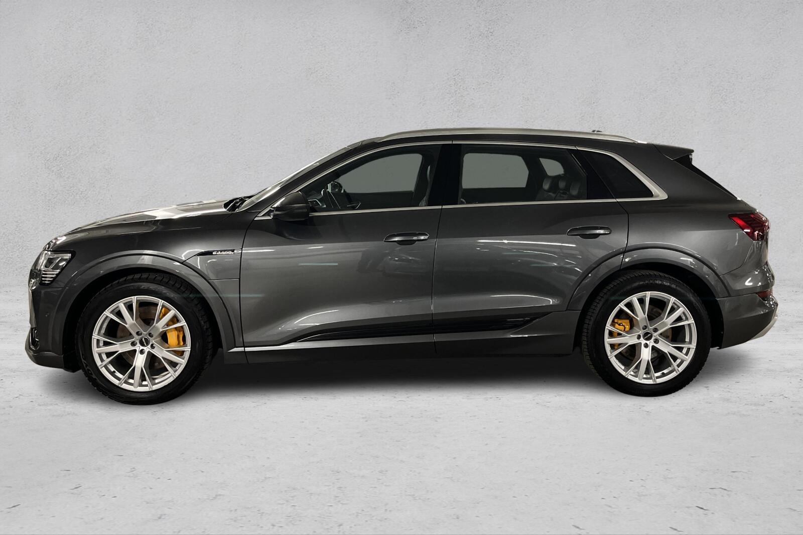 Thumnail bilde 2 av Audi e-tron 55 quattro