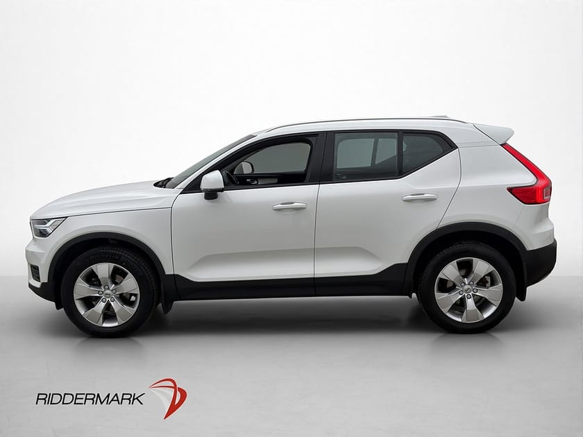 Bild 2 av Volvo XC40 T2 129hk Momentum Värmare Dragkrok Sensorer
