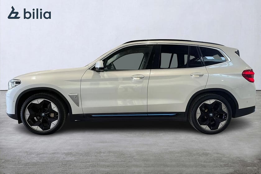 Bild 3 av BMW iX3 Charged Plus |Panorama | H&K | Drag | Navi