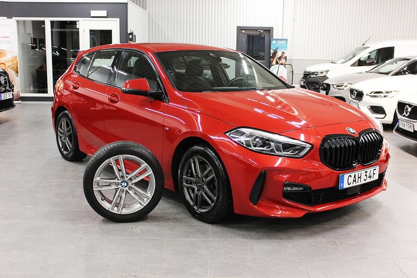 Bild 1 av BMW 118i M-Sport Ambient skinn Drag SoV