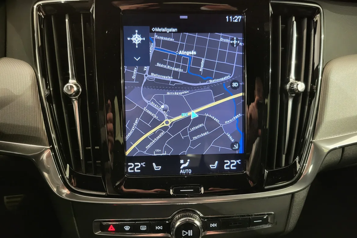 Volvo V90 T4