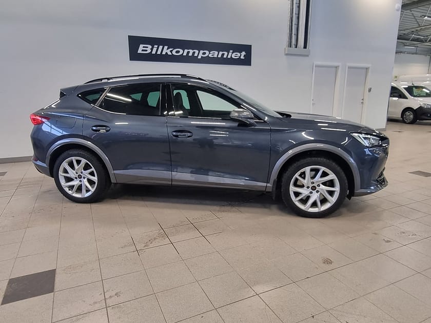 Bild 2 av CUPRA Formentor VZ e-Hybrid Euro 6,Pano,360k,Vinterhjul,
