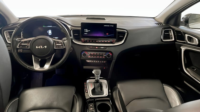 Bild 4 av Kia XCeed Plug-in Hybrid ADVANCE PLUS 2 141Hk / SoH 95% / Pano / Kamera