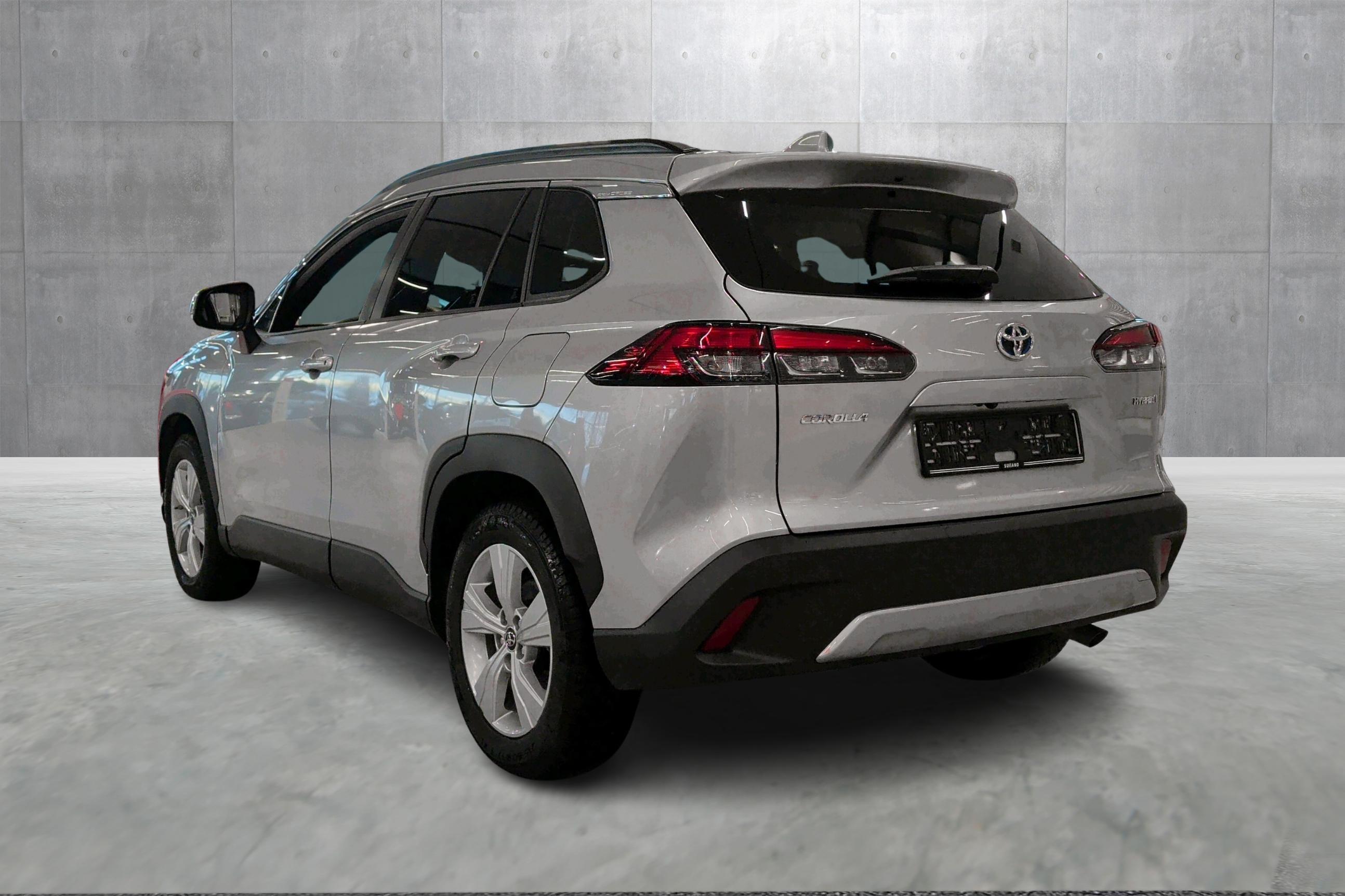 Thumnail bilde 2 av Toyota Corolla Cross Hybrid AWD-i