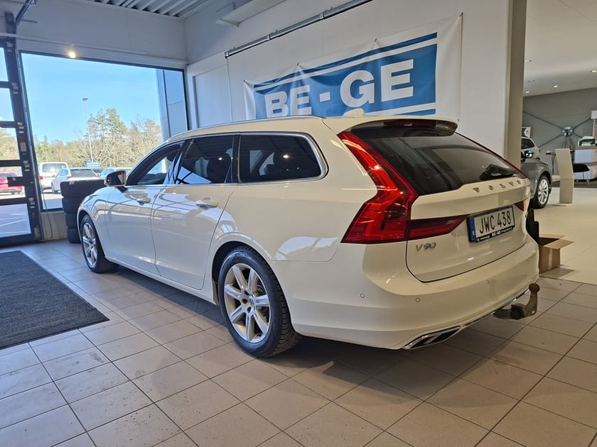 Bild 3 av Volvo V90 D5 AWD GEARTRONIC 235HK Drag Navigation Värmare