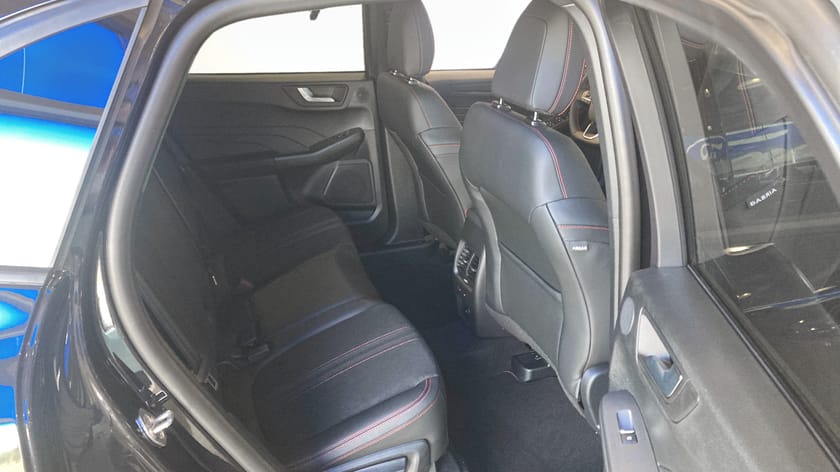 Bild 4 av Ford Kuga Plug-In Hybrid ST-LINE X 2.5 FWD 243HK BUSINESS EDT