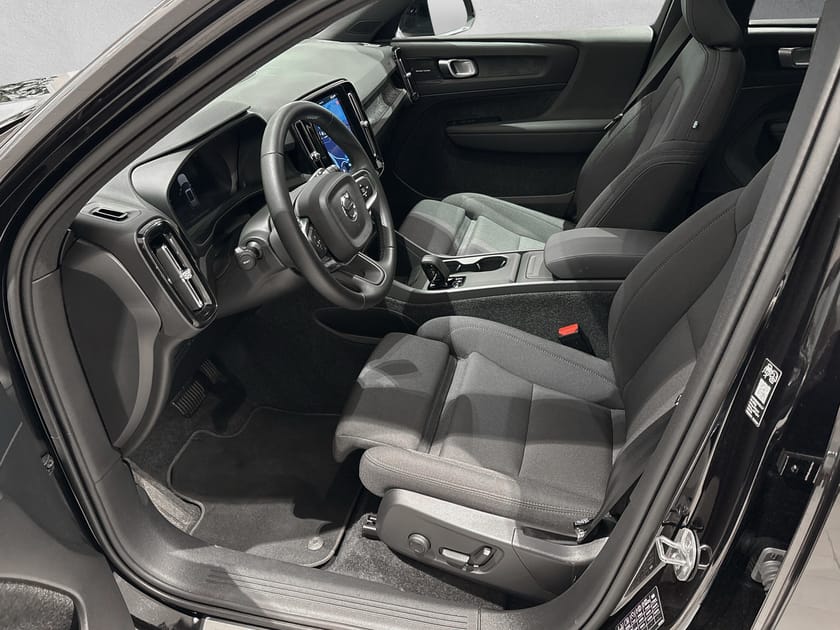 Bild 2 av Volvo EX40 Single Motor Extended Range ExtendedRange Ultra SE - Demo