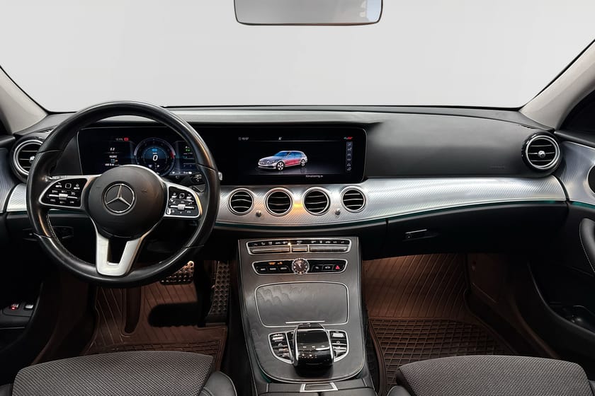 Bild 5 av Mercedes-Benz E 300 de T PLUG-IN Aut Avantgarde