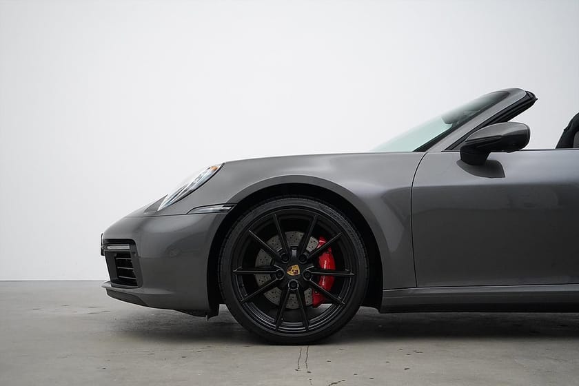 Bild 2 av Porsche 911 Targa 4S 992 / 450hk / PDLS+ / 360° / Bose