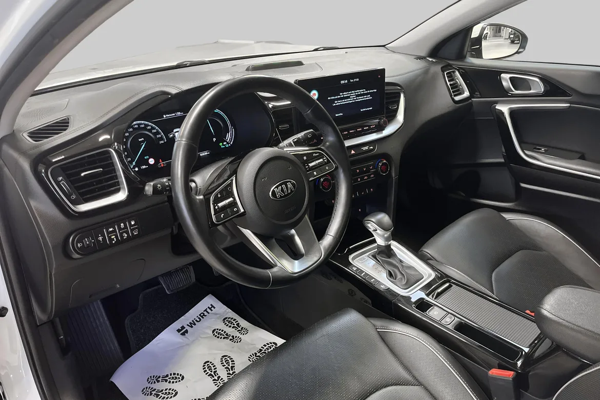 picture of a car