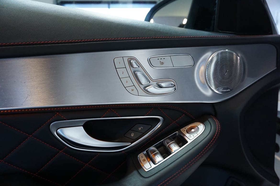 Mercedes-Benz C-Klass 2015 - miniatyr 13