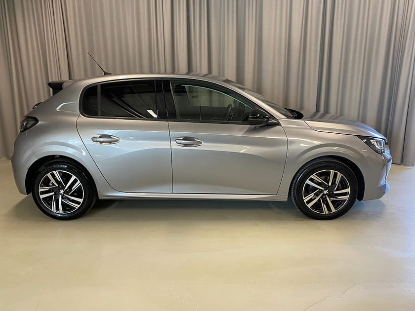Bild 3 av Peugeot 208 Allure 100hk Automat. CarPlay, Backkamera