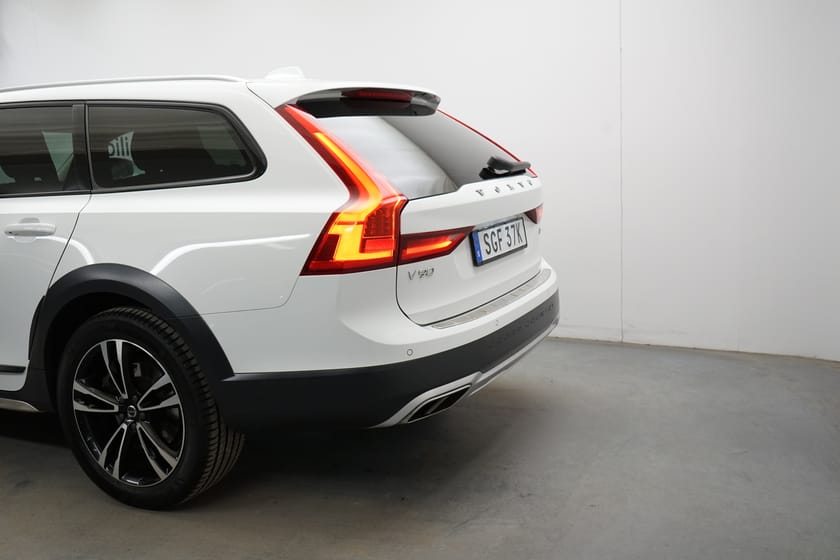 Bild 3 av Volvo V90 Cross Country D4 AWD Advanced SE II, Polestar Effektoptimerad, Harman Kardon, Dragkrok