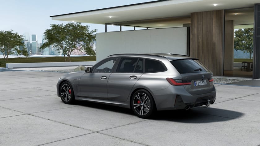 Bild 2 av BMW 330e xDrive Touring M Sport Pro Business Ed Drag HiFi DA Pro