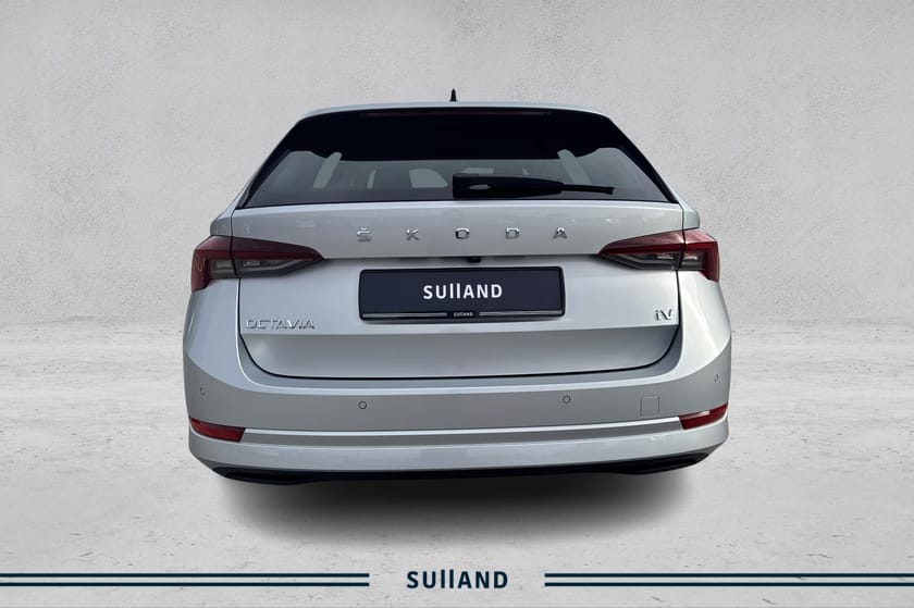 Bilde 4 av Škoda Octavia Combi iV PHEV/258HK/Style/Ryggekamera/Cruise/El.sete m/minne