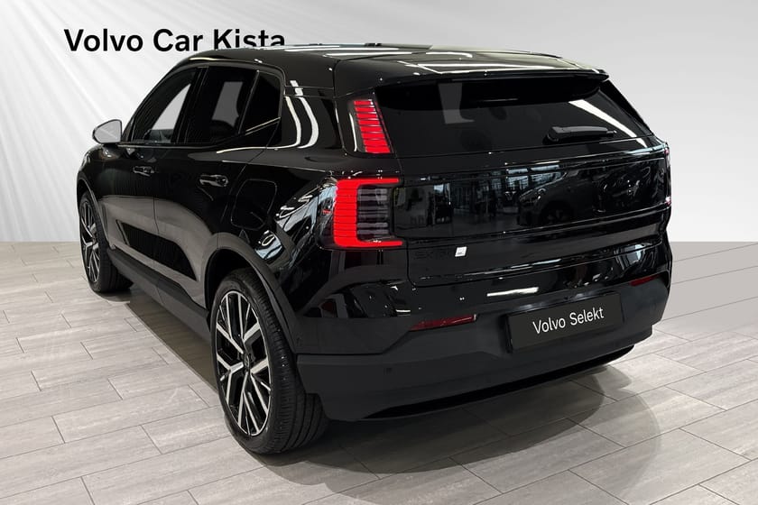 Bild 4 av Volvo EX30 Twin Motor Performance M Ultra Black H/K Pano 360Kam