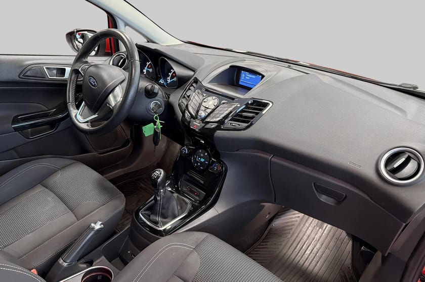 Bild 4 av Ford Fiesta 1.0 EcoBoost 100hk Titanium M-Värmare Drag