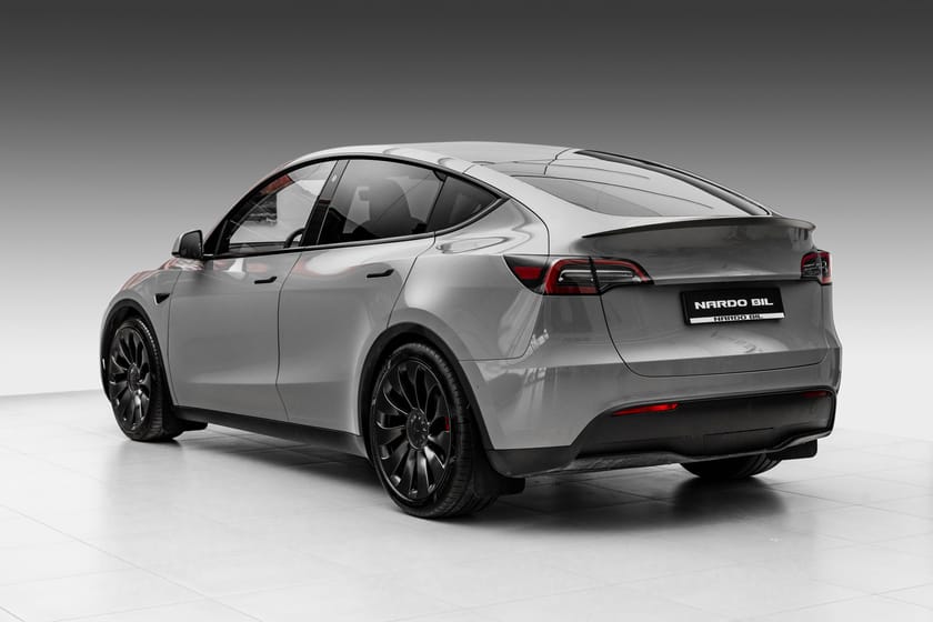 Bilde 5 av Tesla Model Y Performance LR AWD Performance/Krok/Matrix/Nardo Grey Helfoliert