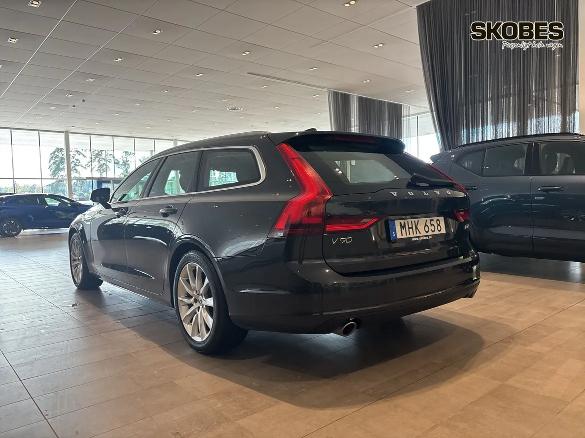 Volvo V90