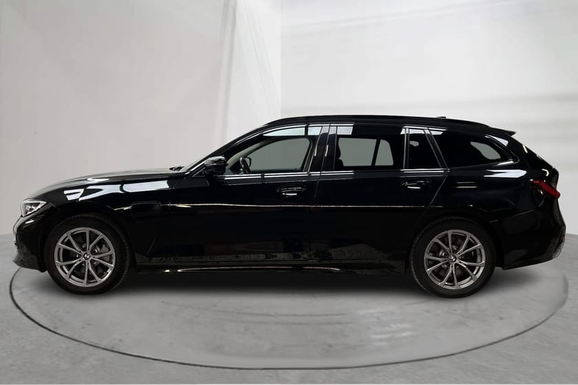Bild 2 av BMW 330e Touring Touring, G21 (292hk) Sport Line