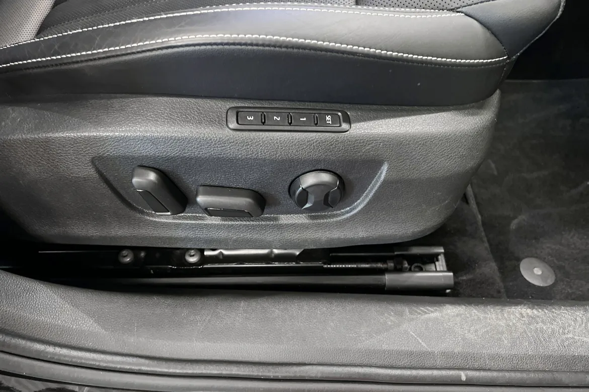 picture of a car