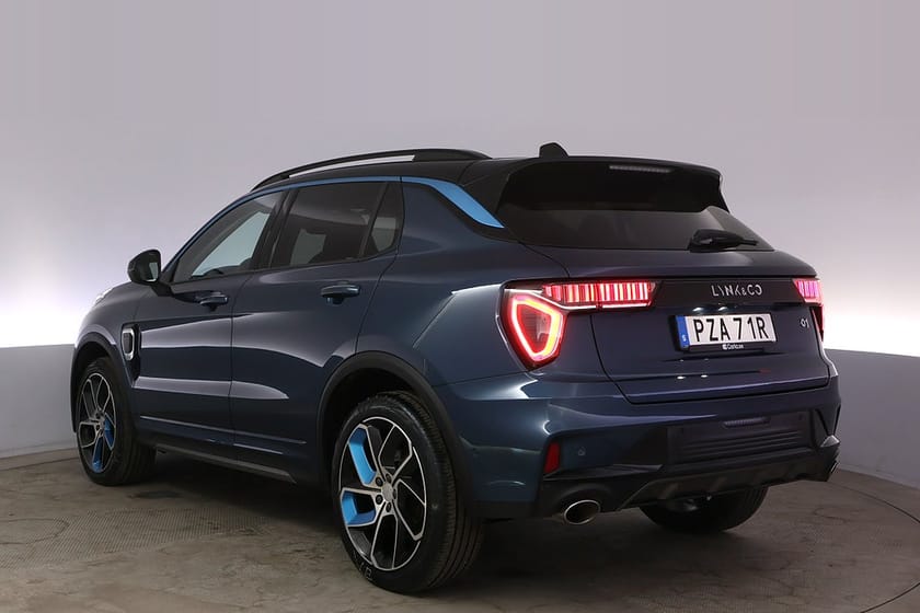 Bild 4 av Lynk & Co 01 PHEV Pano 360 Adap Farth Infinity BLIS 360