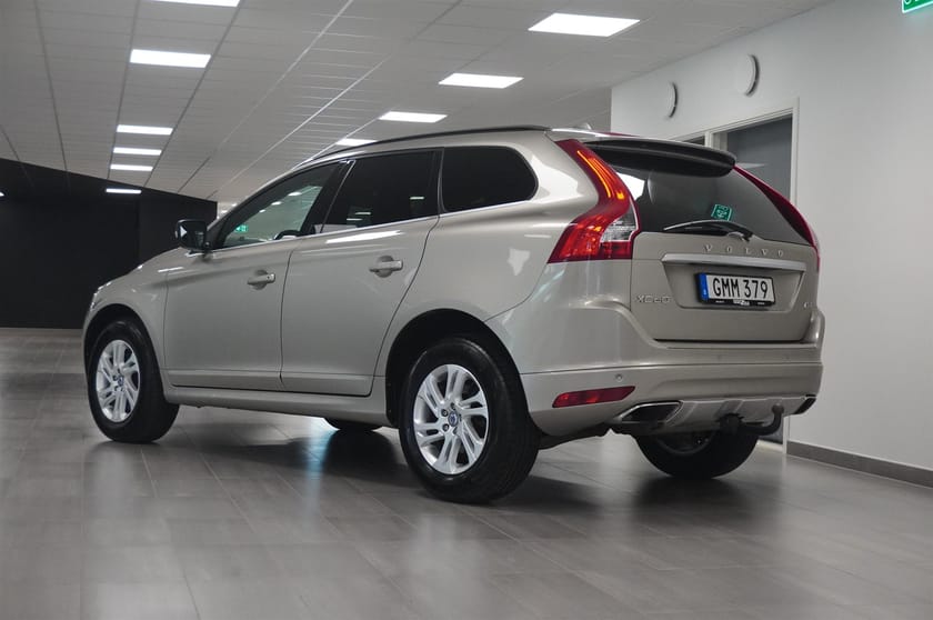 Bild 3 av Volvo XC60 D4 181hk Momentum Business Edition Dragkrok