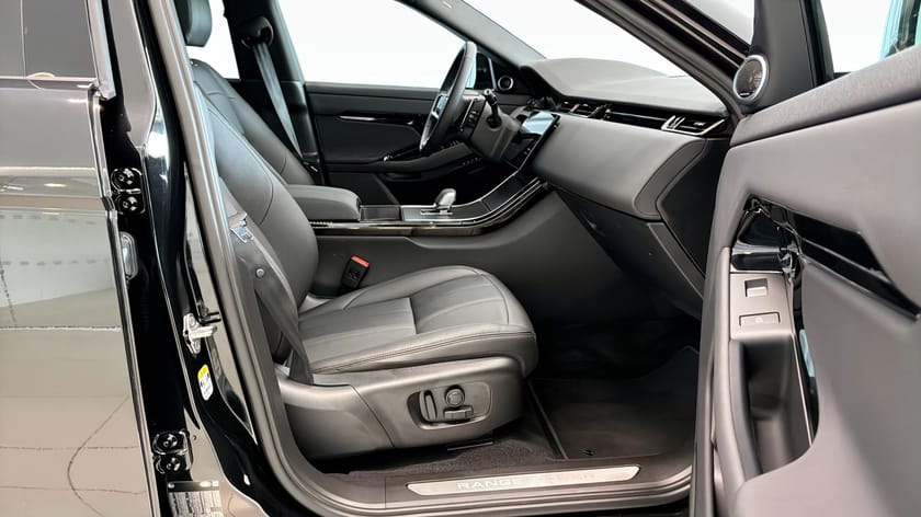 Bild 3 av Land Rover Range Rover Evoque P270e AWD Dynamic SE/Panorama/El-drag/DEMO