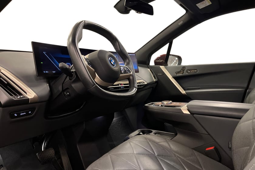 Bild 5 av BMW iX xDrive50 BiliaDays26/Luft/Pano/Laser/Aktiv styrning/Aktiv fart