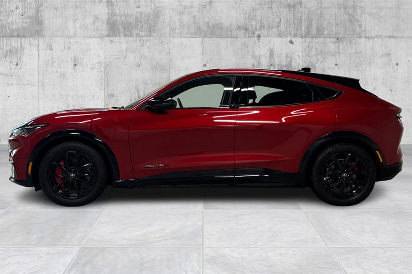 Bilde 2 av Ford Mustang Mach-E Long Range AWD /Skinn/App/Navi/