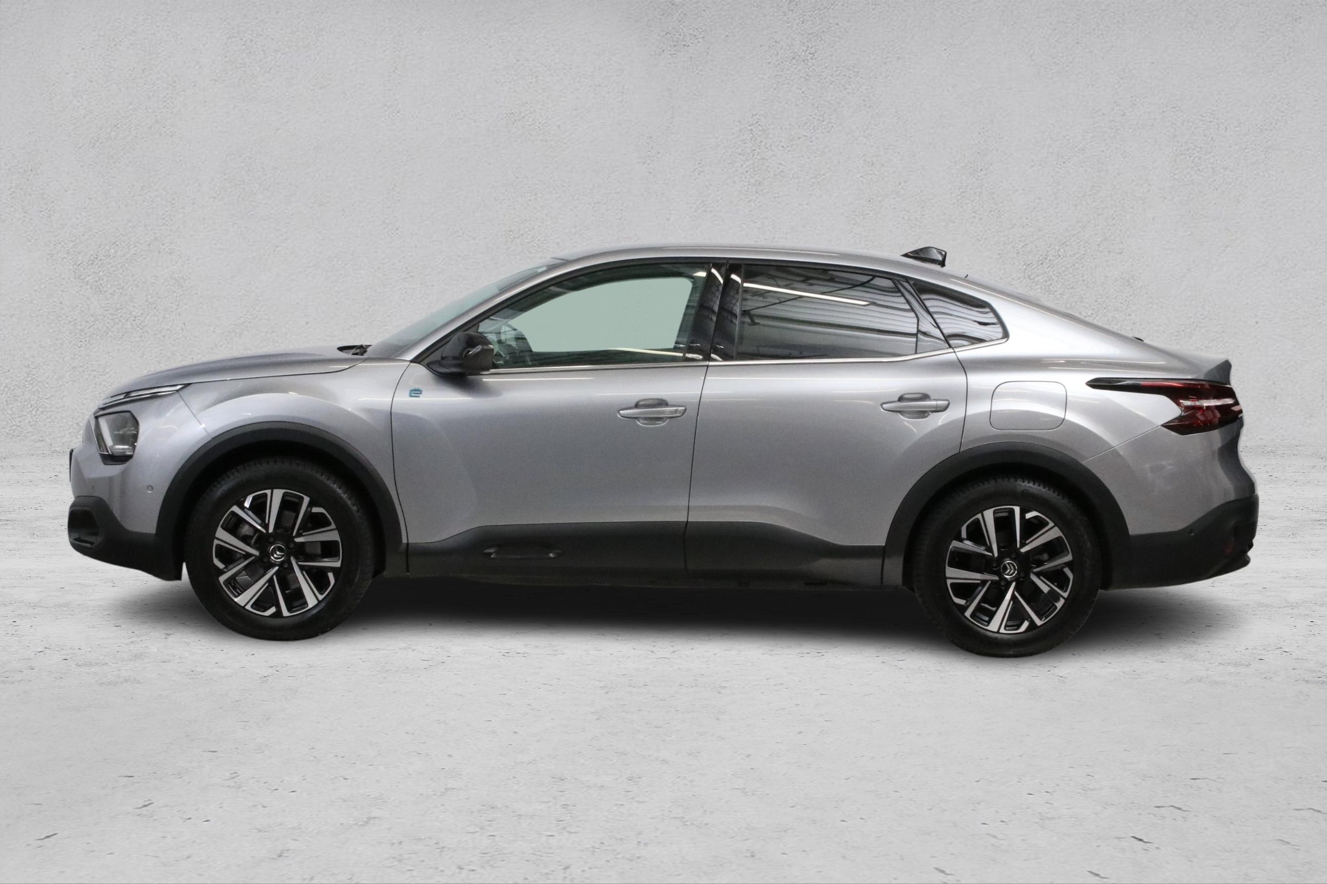 Thumnail bilde 1 av Citroën ë-C4 X