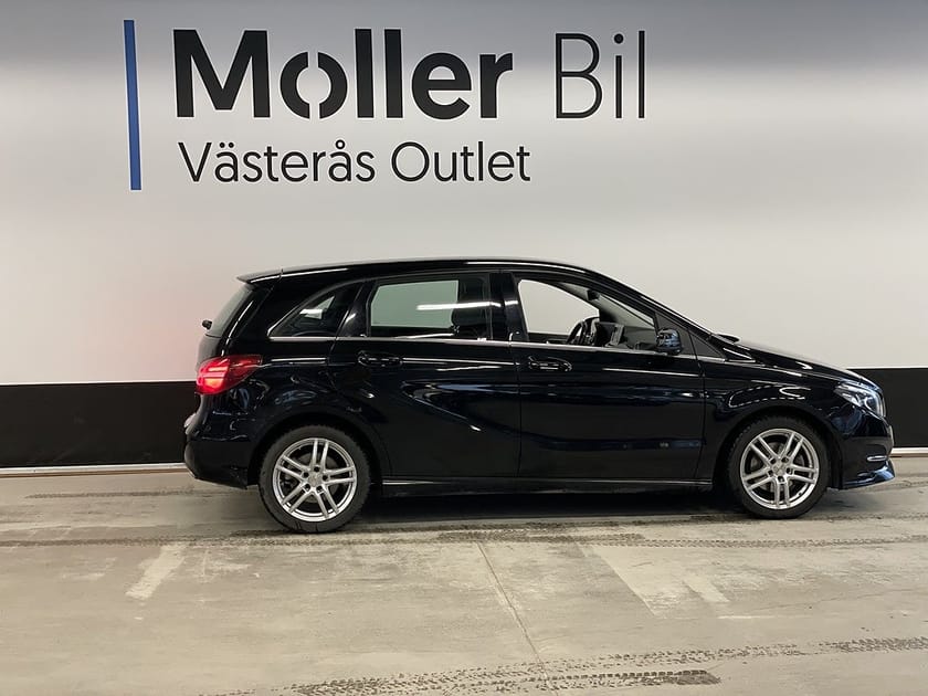 Bild 4 av Mercedes-Benz B 200 d 4MATIC 136hk Aut Backkamera