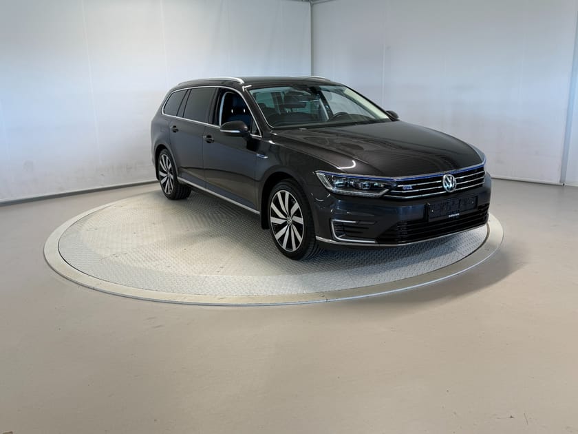 Bilde 2 av Volkswagen Passat Variant GTE 1,4 218hk Exclusive ACC/Krok/Weba/Skinn/Navi/Active