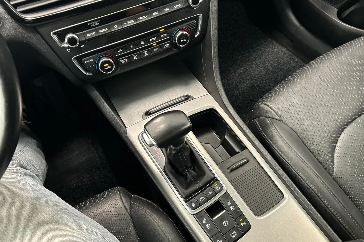 picture of a car