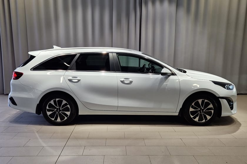 Bild 3 av Kia Ceed Sportswagon Plug-in Hybrid 141hk