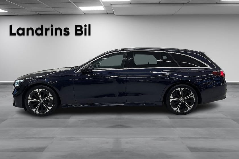 Bild 4 av Mercedes-Benz E 300 de 4MATIC T 9G-Tronic Avantgarde Advanced Plus