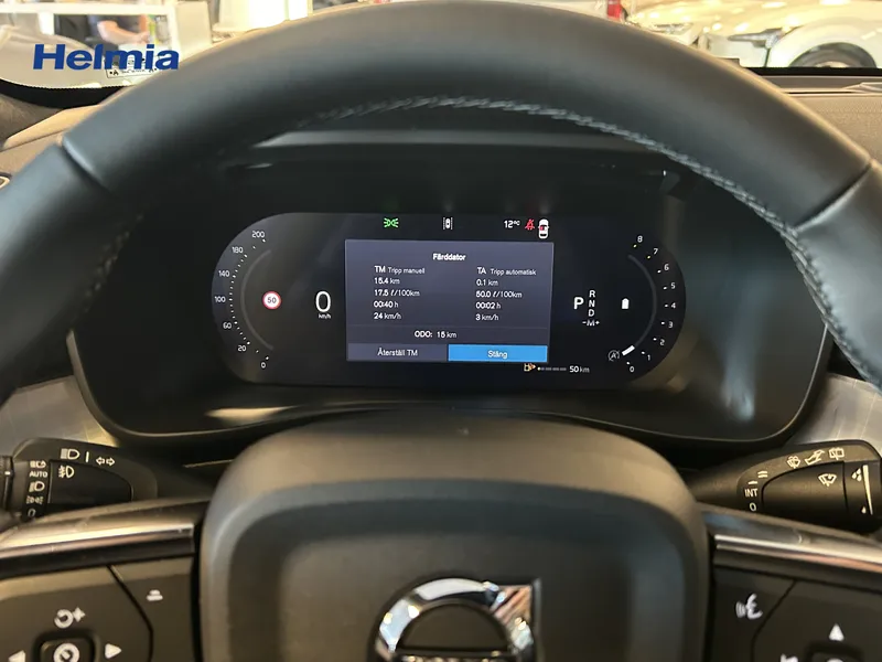 Bild 8 av 13 – Volvo XC40 B3 FWD Bensin Plus Dark  Klimatpaket