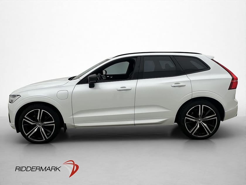 Bild 5 av Volvo XC60 T8 AWD R-Design Pano B&W HUD VOC Värm Kamera Drag