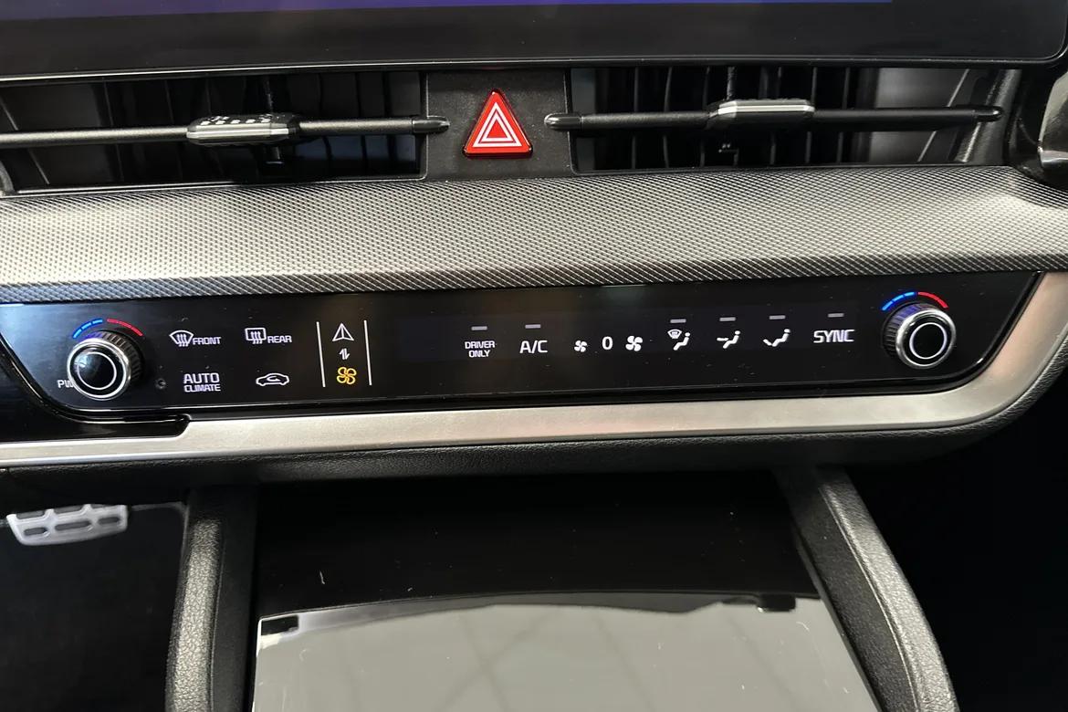 picture of a car