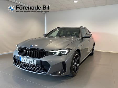 BMW 330e xDrive Touring
