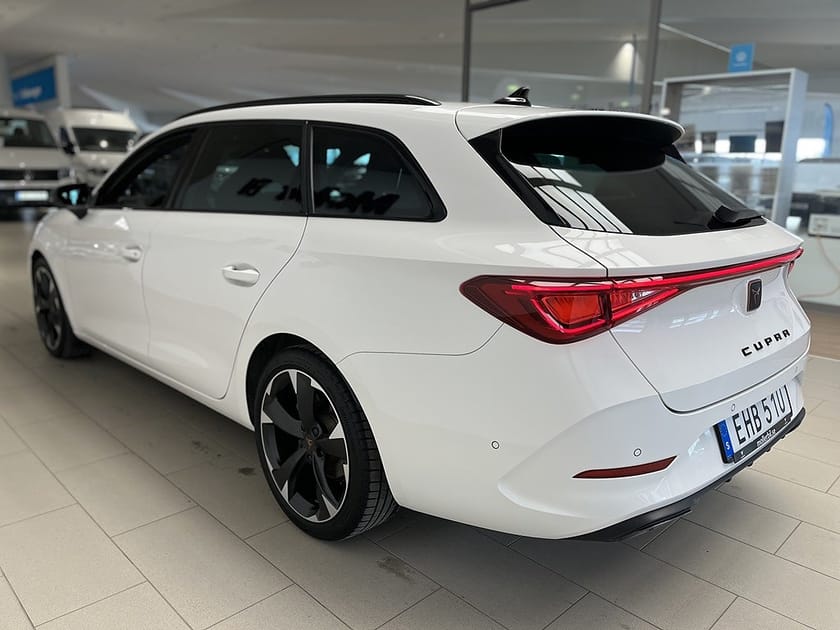 Bild 4 av CUPRA Leon Sportstourer 1.5 eTSI DSG 150hk I Bkamera/Elbakluc
