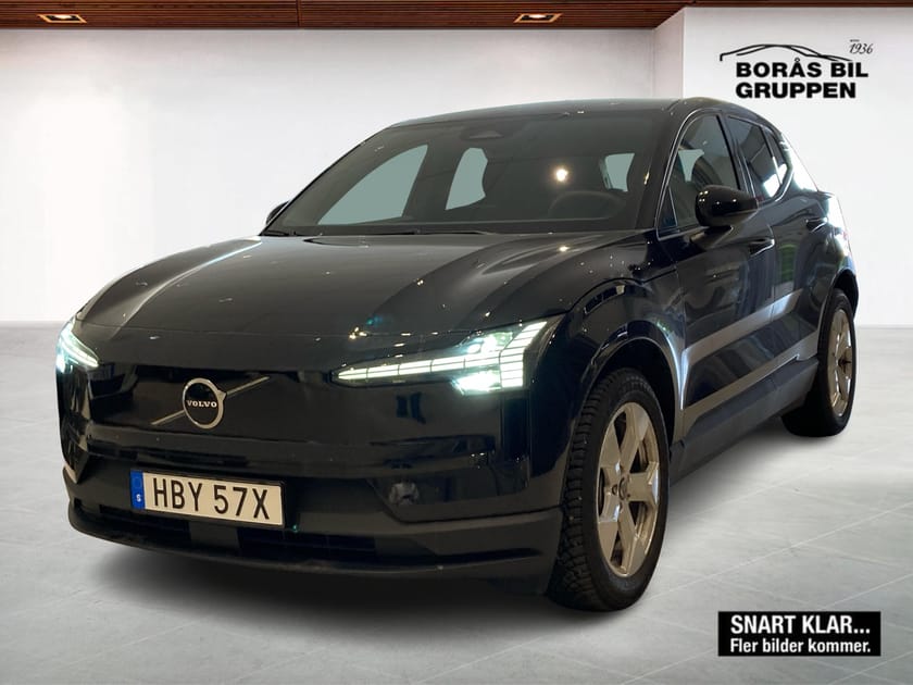 Bild 1 av Volvo EX30 Single Motor Extended Range M R Plus Edition