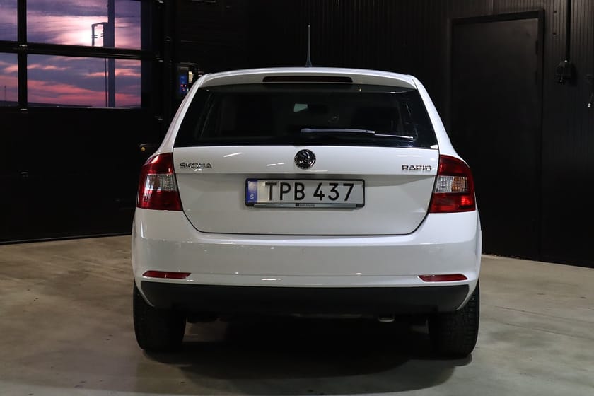 Bild 5 av Škoda Rapid Spaceback Skoda 1.6 TDI (90hk) Aut / Navi