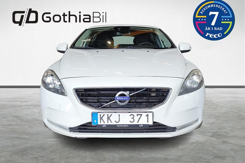Bild 2 av Volvo V40 D3 150Hk Automat Farthållare ACC Värmare kamrem bytt