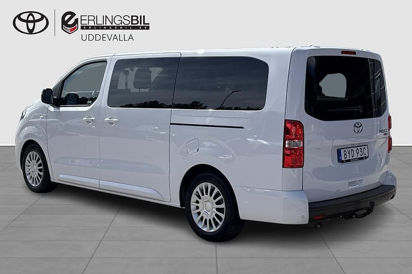 Bild 3 av Toyota Proace L1 Verso 2,2D 180HK AUTOMAT SHUTTLE KOMFORTPKT DRAG 9-SITS MOMS