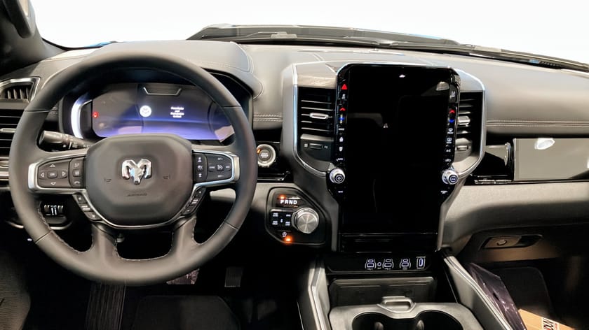 Bild 4 av RAM 1500 Crew Cab LARAMIE