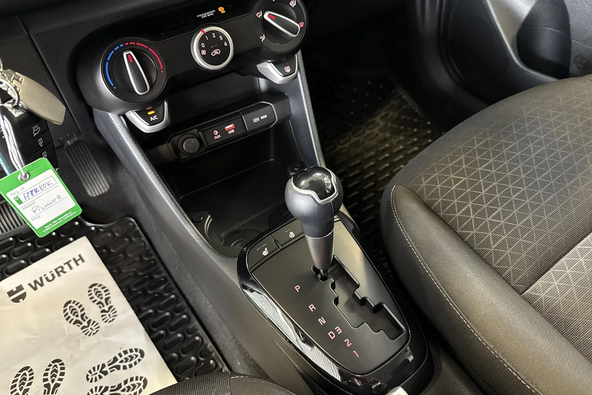picture of a car