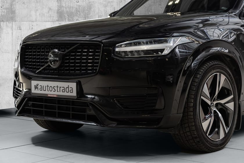 Bilde 3 av Volvo XC90 7 Seats R-DESIGN | HK | 360 | HUD | LUFT | KROK | Selekt år