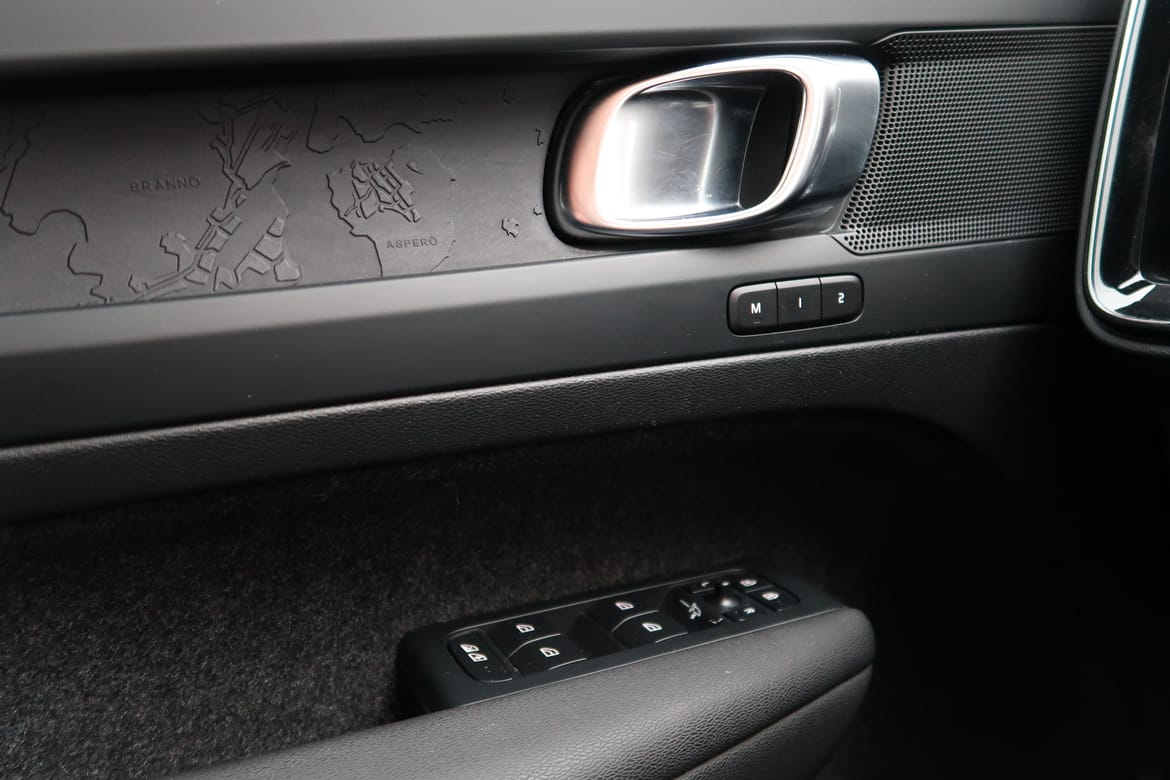 Volvo XC40 2023 - miniatyr 12