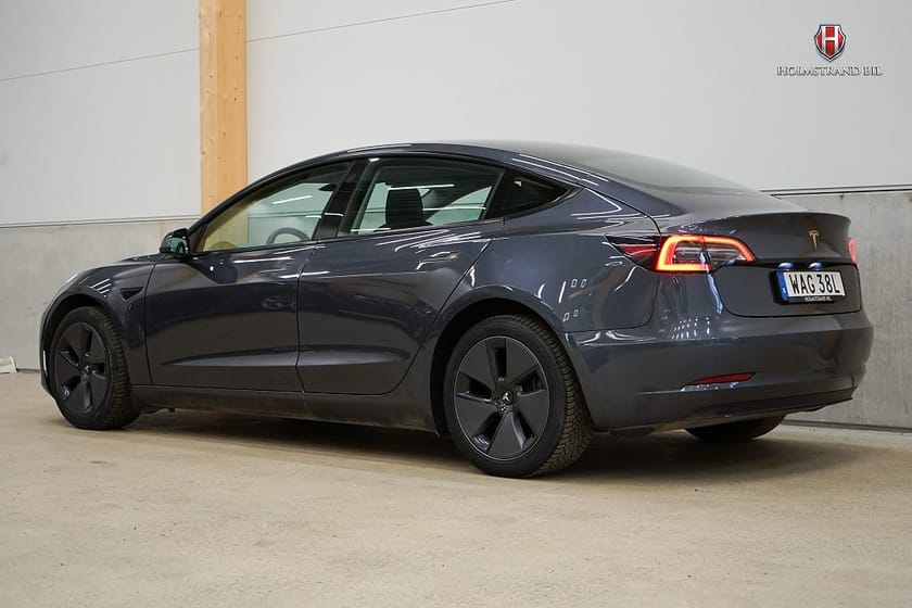 Bild 4 av Tesla Model 3 Standard Range Värmepump Rattvärme Pano Kamera MOMS